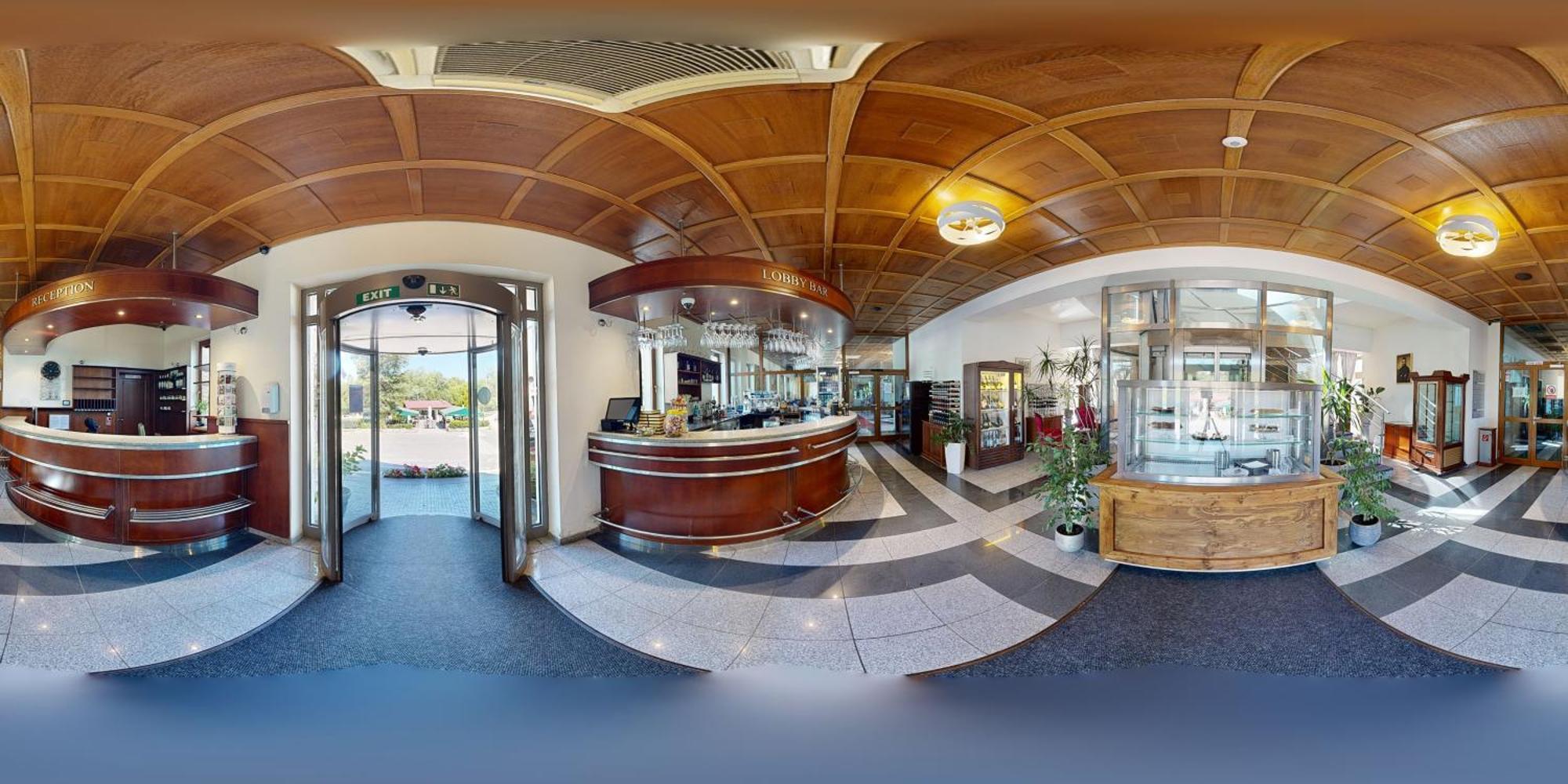Hotel Hradna Brana Bratislava Luaran gambar